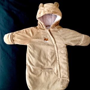 Carter’s infant pram bag size 0 - 6 mo 🦊